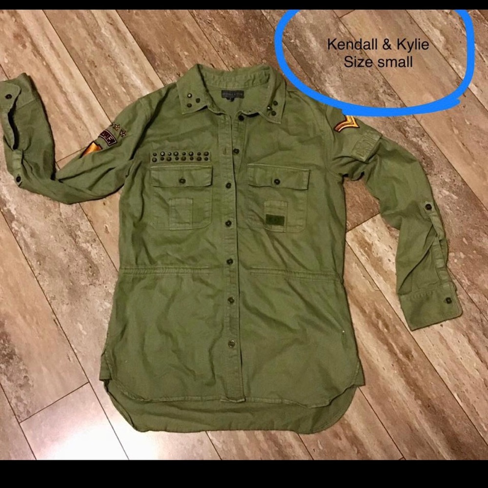 Kendall & Kylie long sleeve shirt